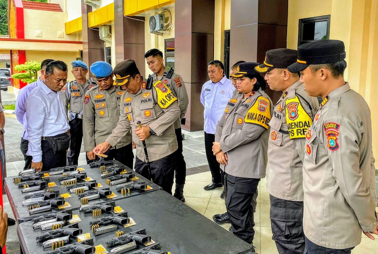 Kapolres’ Bangka Cek dan Periksa Langsung Senpi Dinas’