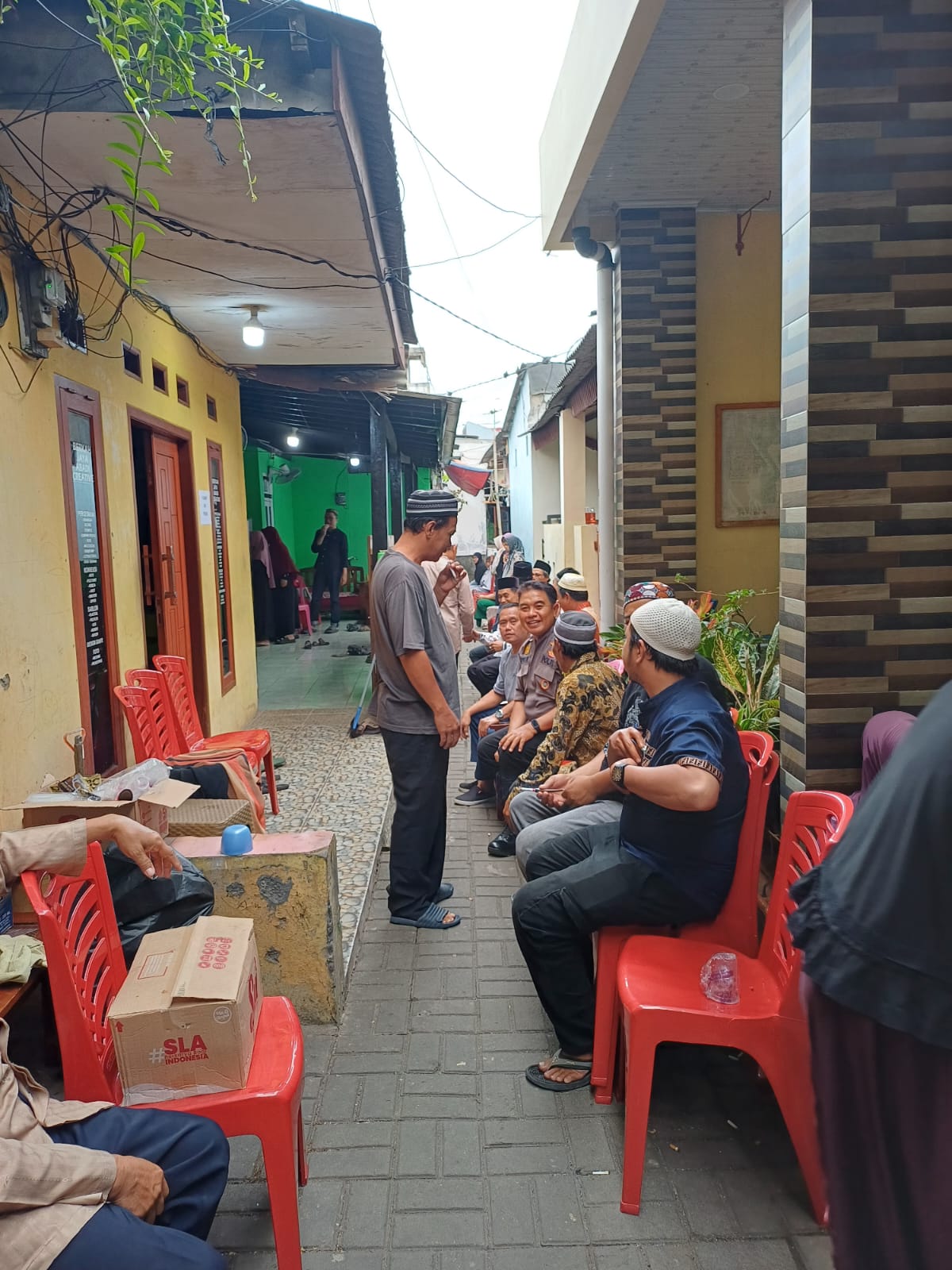Takziah Kerumah Duka Bentuk Kepedulian Bhabinkamtibmas Kranji