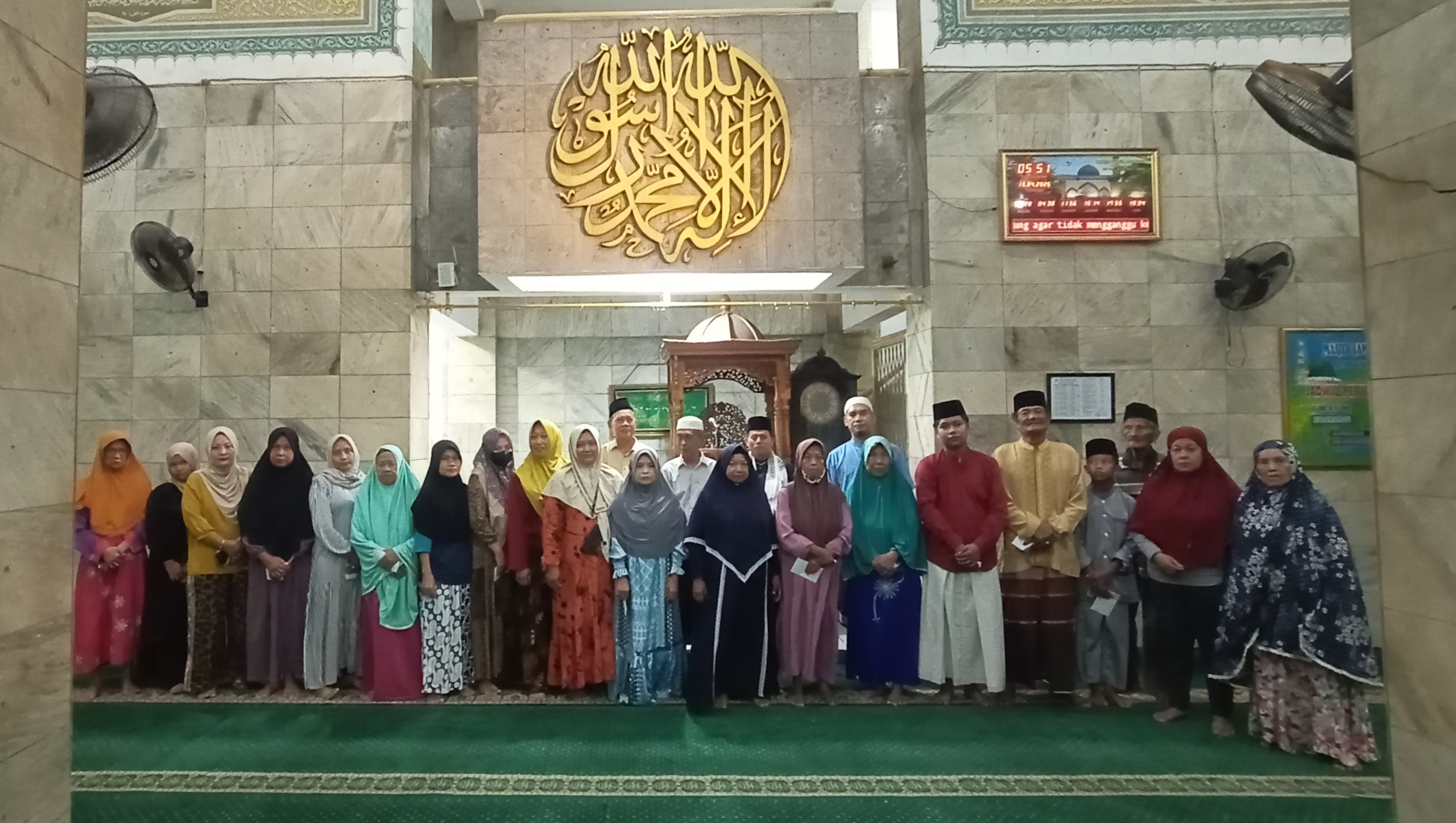 Kegiatan Santunan Yatim Dan Dhuafa DKM Daarul Muhsinin 1 Kalibaru