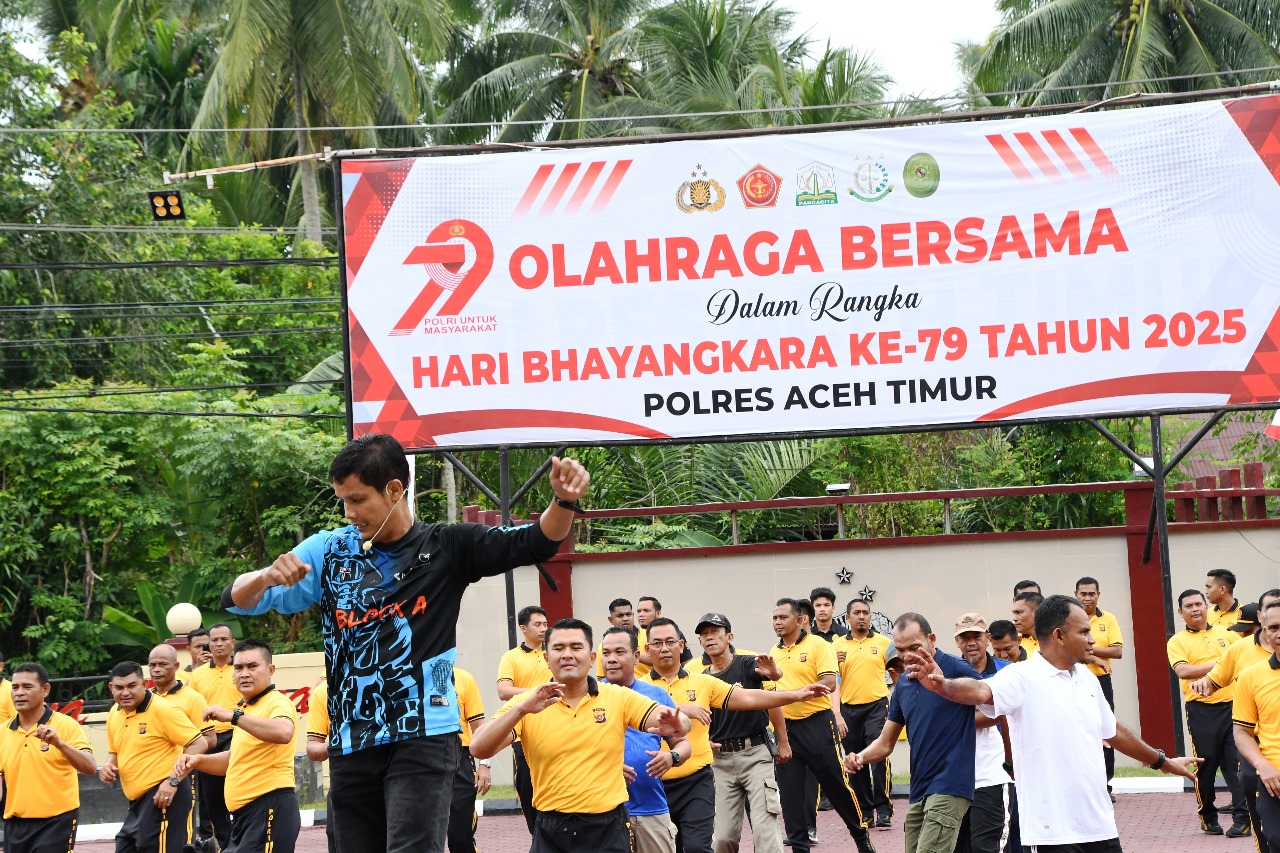 Semarak Hari Bhayangkara Ke-79, Polres Aceh Timur Gelar Olahraga Pagi Bersama Forkopimda
