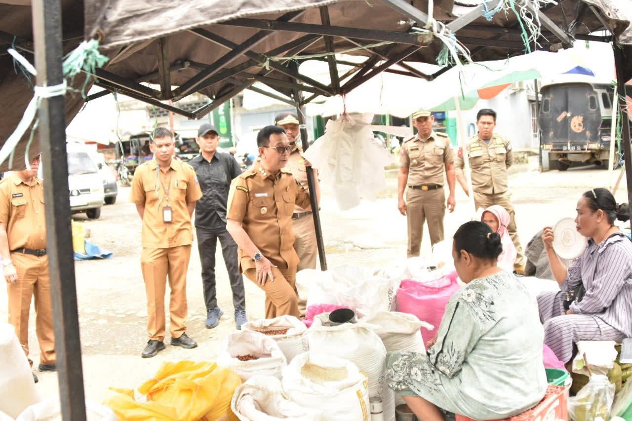 Bupati Soppeng  Kembali Blusukan ke Pasar Sentral Cabbenge Soppeng, Kawal Langsung Penataan Pasar Hingga Tuntas
