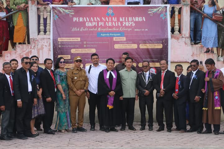 Wapres RI Tinjau Lokasi Bencana dan Hadiri Natal GKPI Pearaja