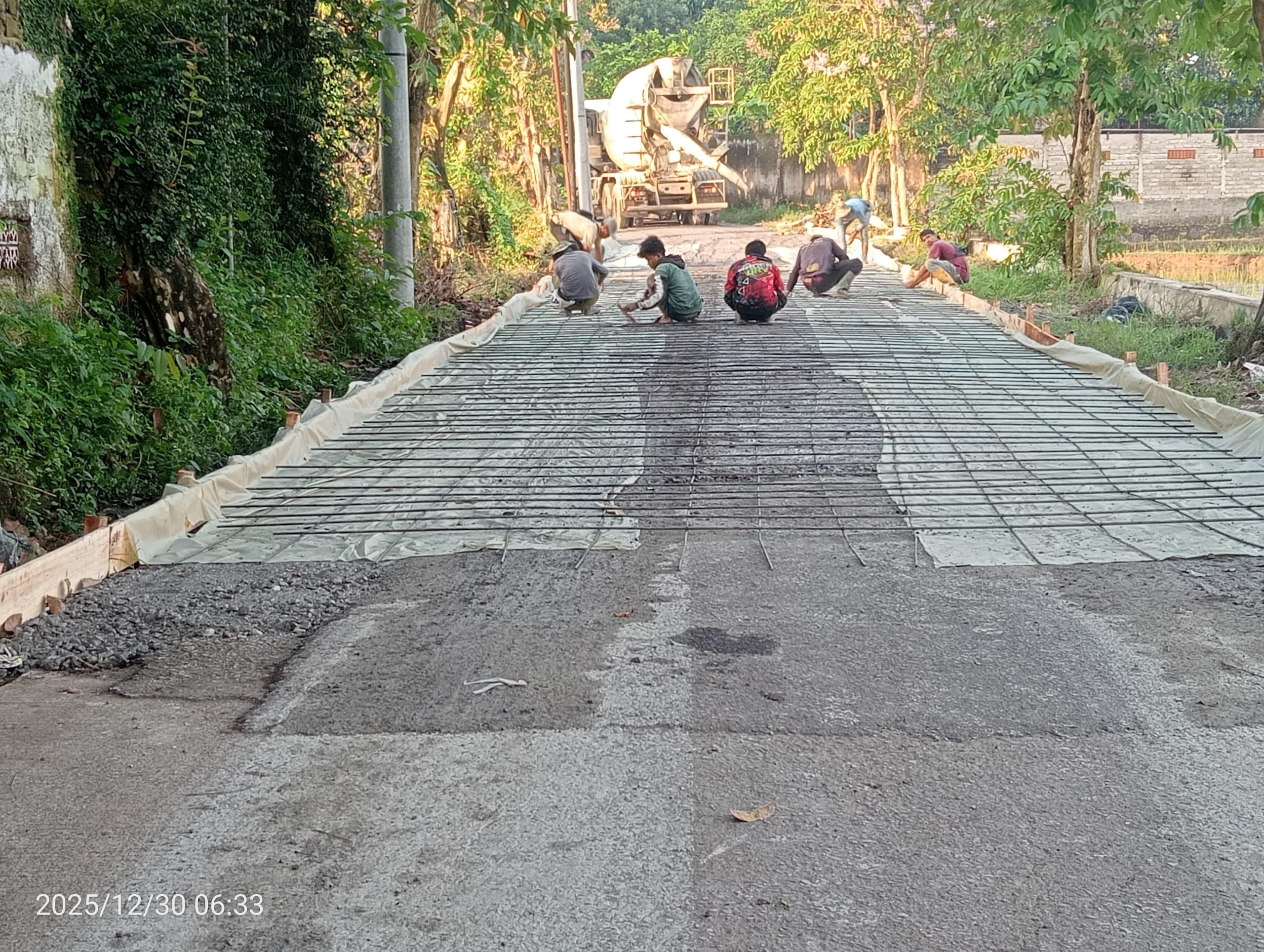 Berbau Proyek Siluman Terjadi Di Desa Cinangsi Cor Beton Tanpa Papan Proyek Diduga Sengaja Ditutup dari Publik