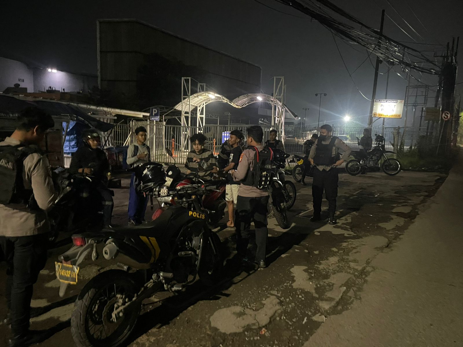 Antisipasi Begal Dan Tawuran, Tim Presisi Bekasi Kota Patroli Skala Besar Hingga Subuh