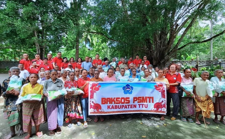 Kegiatan Sosial di Gereja Stasi St. Petrus Oemeu