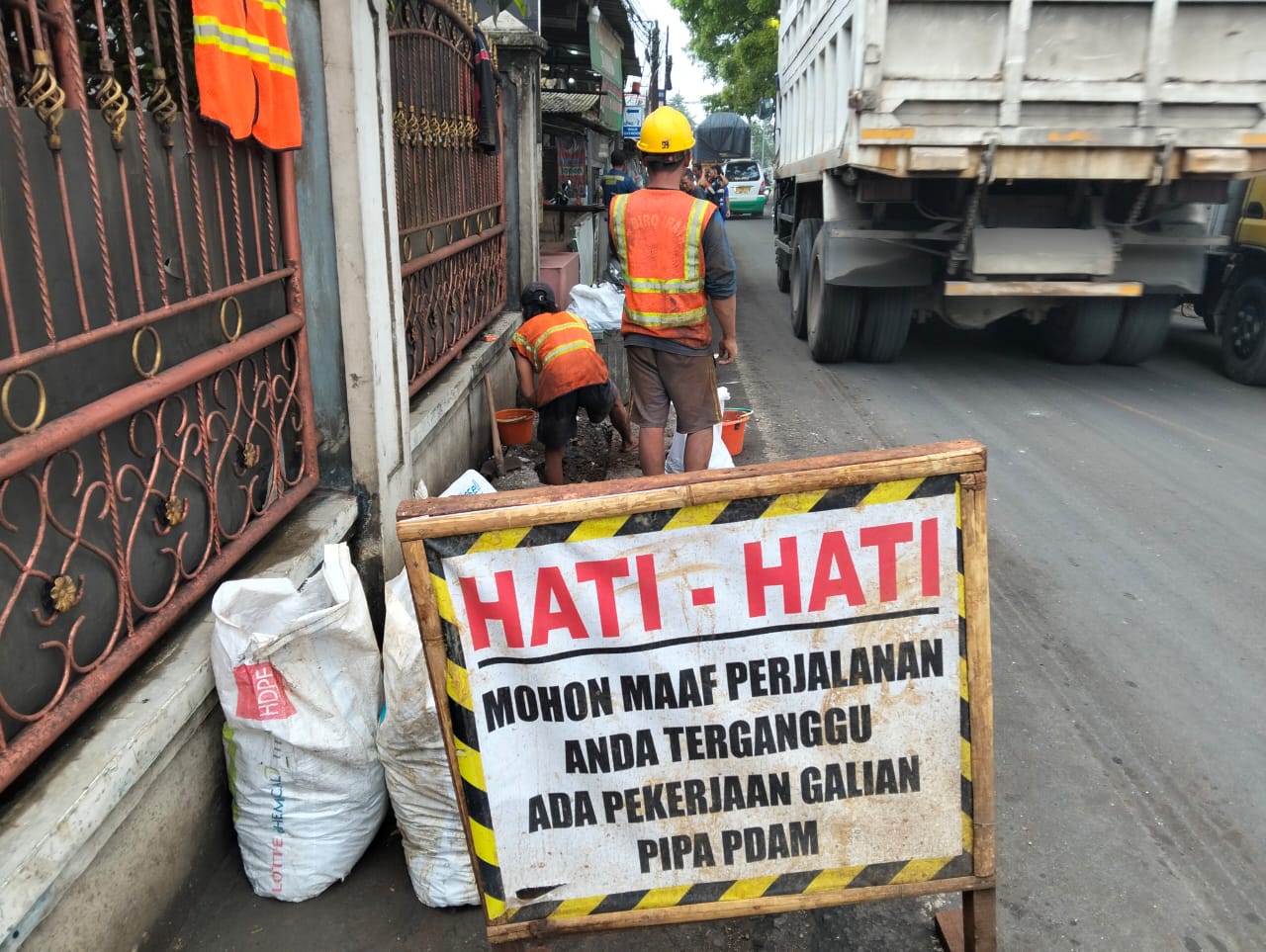 PDAM Tirta Jaya Mandiri Perluas Layanan, Pemasangan Jaringan Air Bersih di Desa Sukamulya Terus Dikebut,