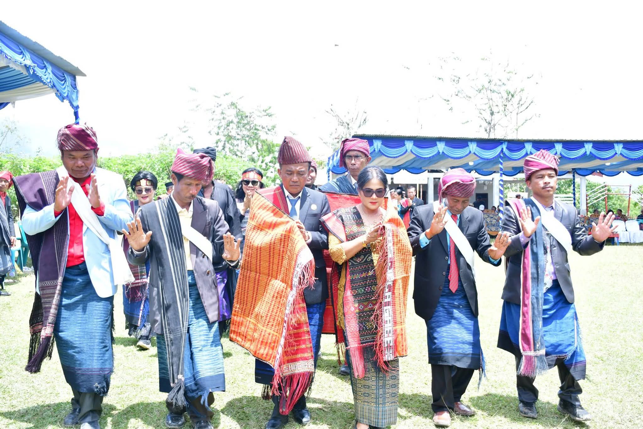 Hari Kedua Mangase Taon, Ritual Sakral Mangalahat Horbo Tampilkan Kekayaan Budaya Batak 