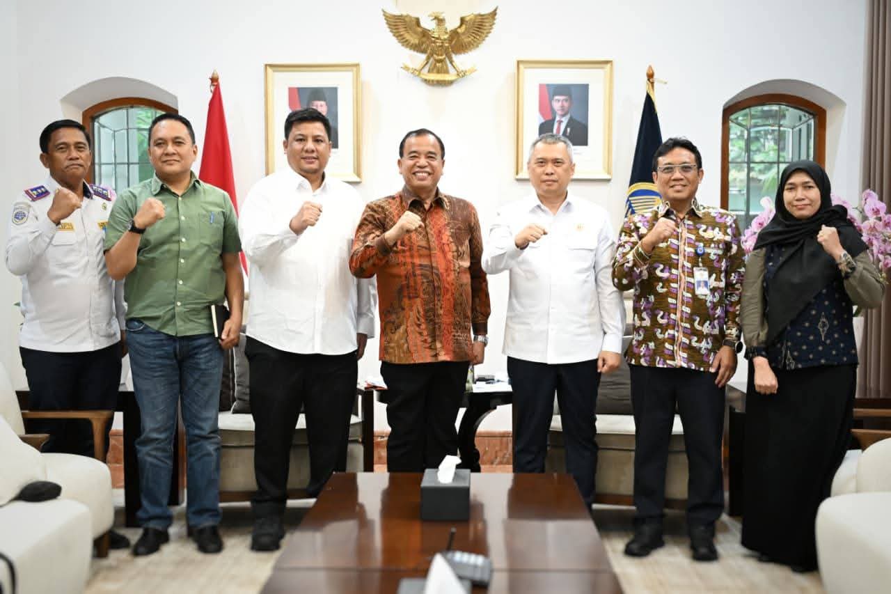 Bupati Samosir Temui Menteri Perhubungan, Usulkan Pembukaan Jalur Penyeberangan Danau Samosir–Tongging 