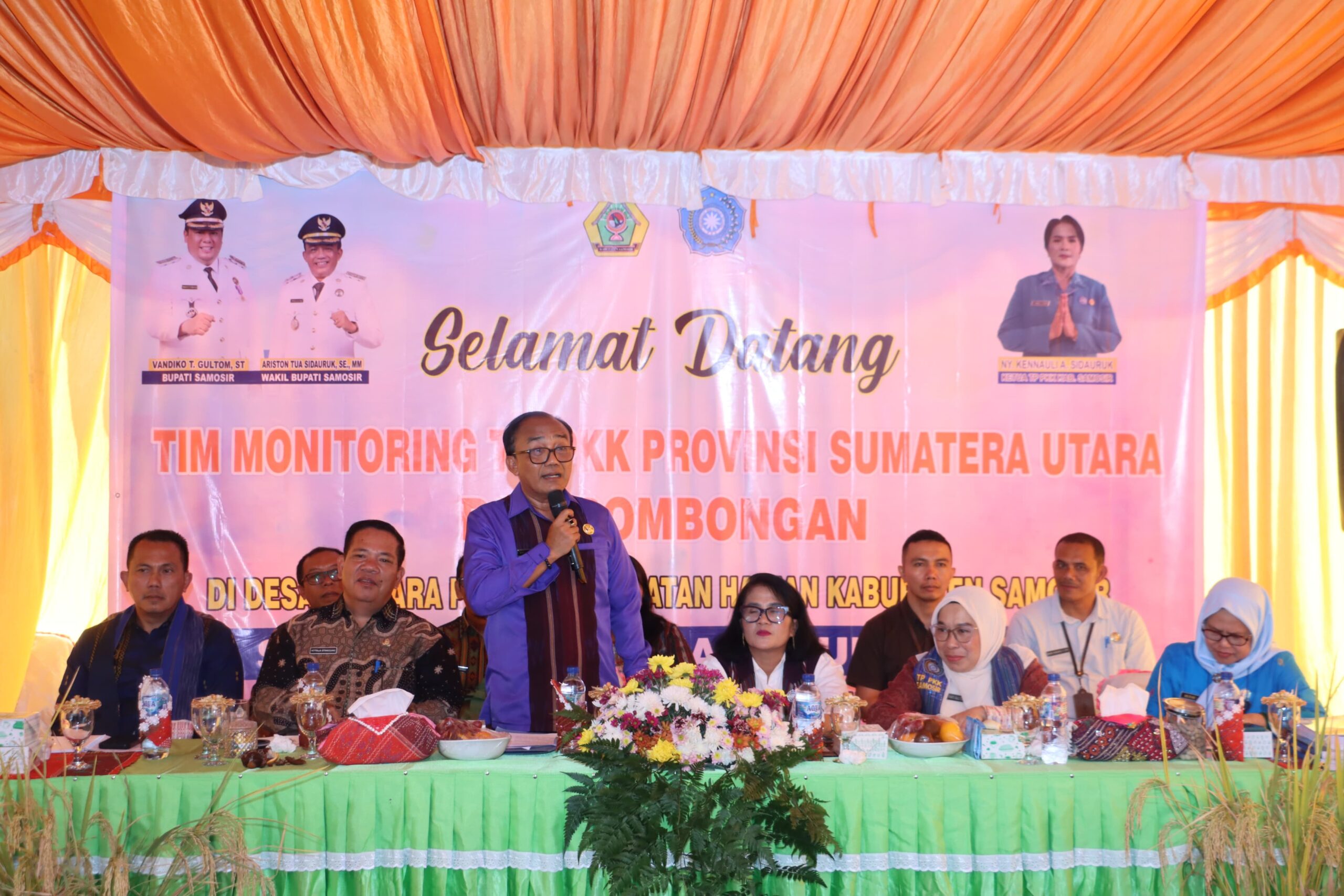 *TP – PKK Provinsi Sumatera Utara Monitoring Lomba UP2K di Kecamatan Harian, Wabup Samosir Tekankah Kolaborasi dan Kreativitas dalam Pengembangan Produk Unggulan UP2K PKK Kab Samosir* 